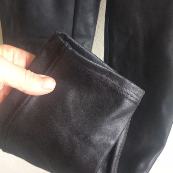 Spanx Faux leather leggings size M - Picture 4 of 9